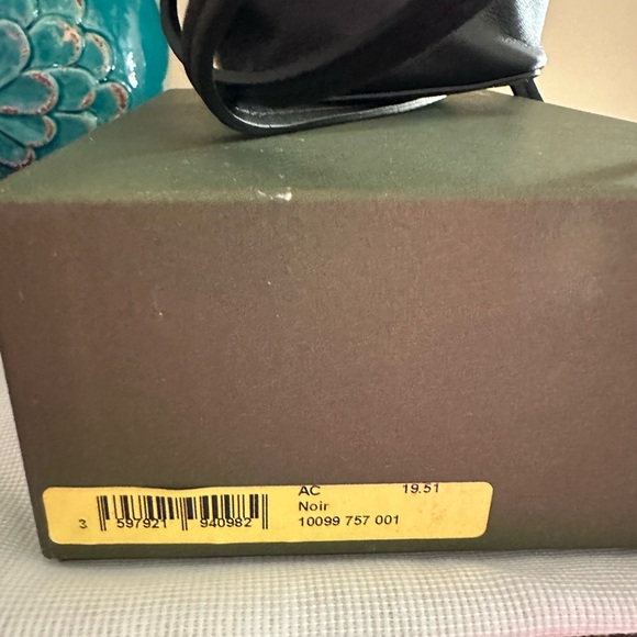 NWT Longchamp Le Pliage Cuir Nano Crossbody bag with box and dustbag - Picture 11 of 15